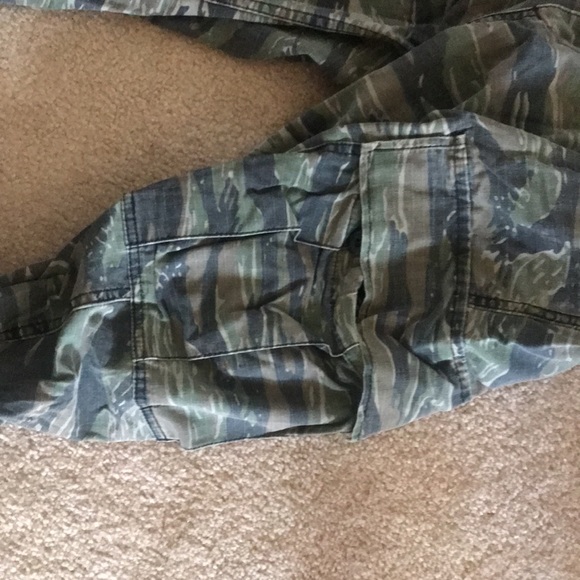 STANDARD ISSUE GARMENT  FIT SIZE 36 to 38 WAIST - Picture 8 of 13